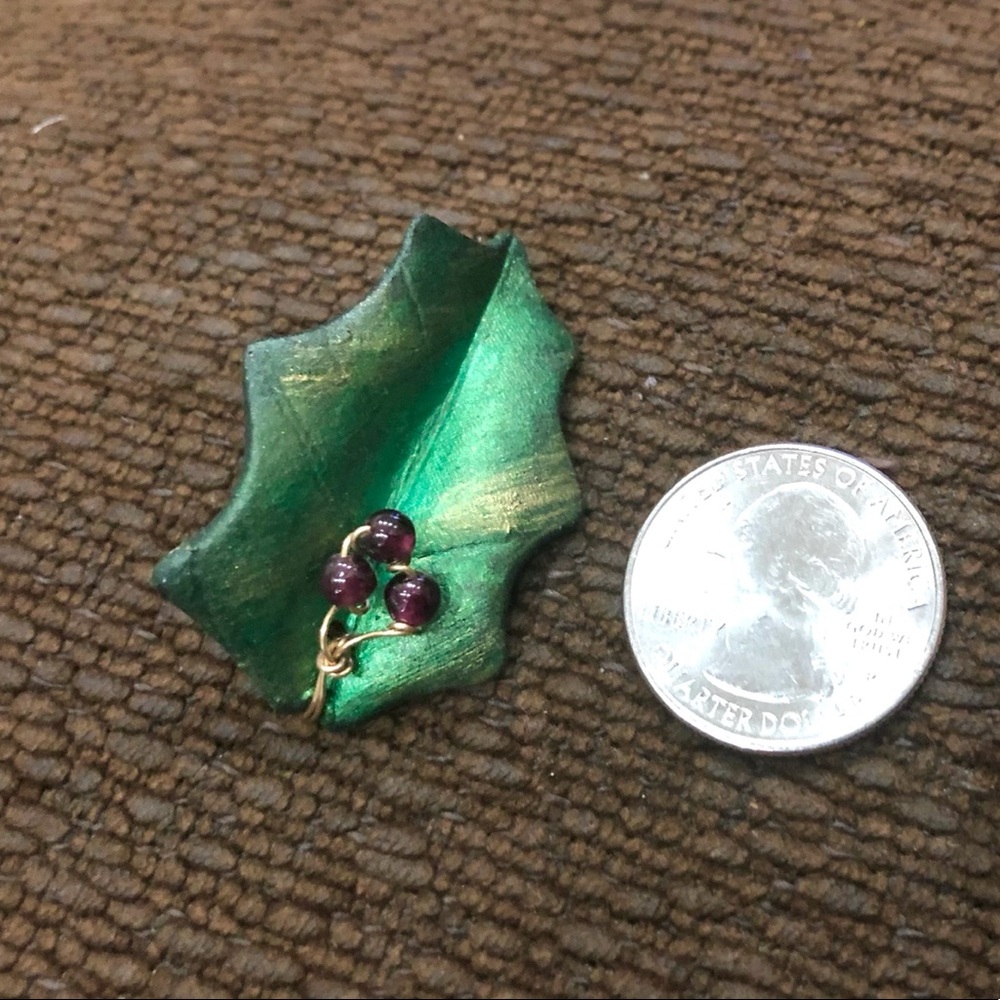New Sylvan Spirit Sculpted Clay Brooch & Earrings - Picture 5 of 9